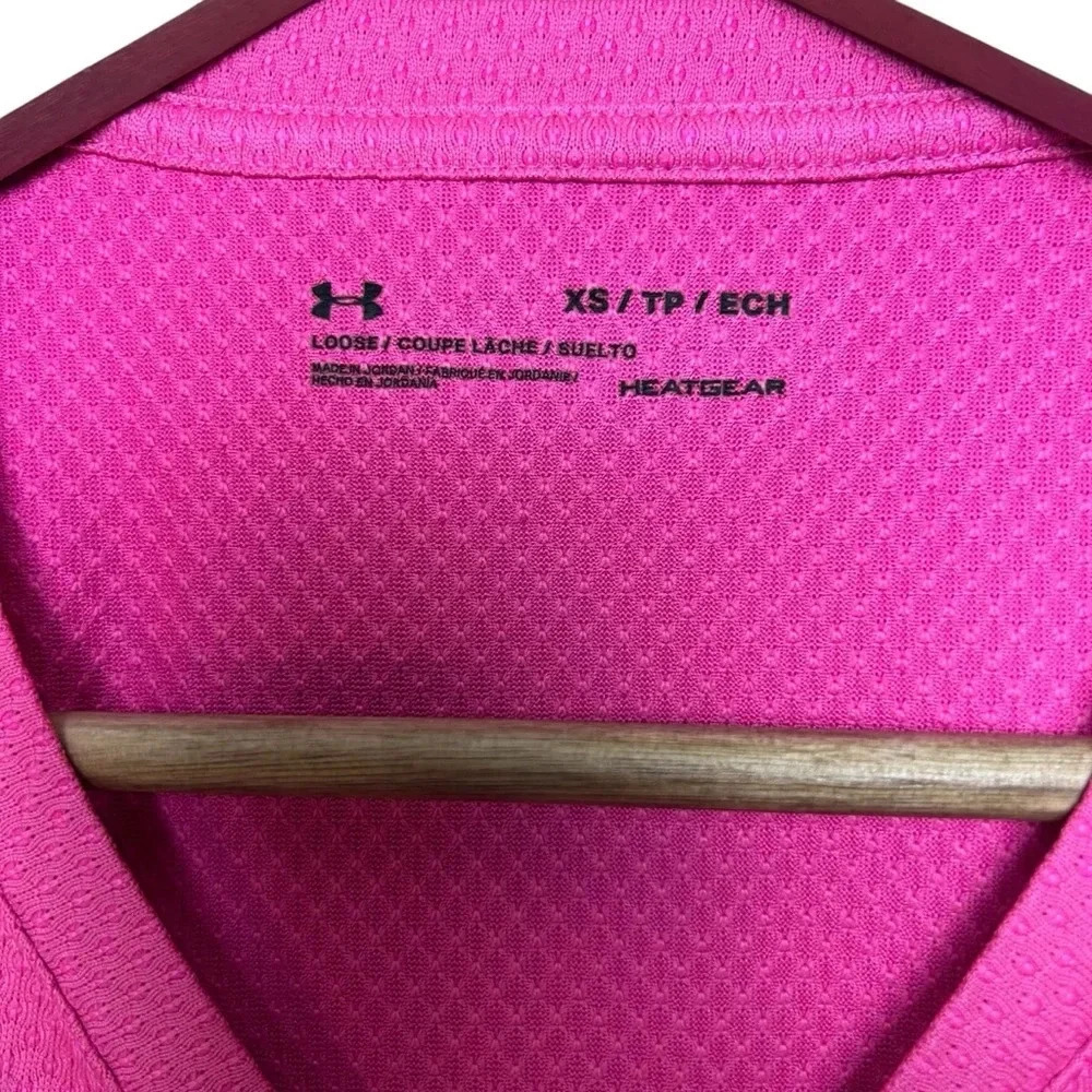 Under Armour Pink HeatGear Armour Loose Short Sleeve Shirt Women's Size XS - Picture 2 of 7
